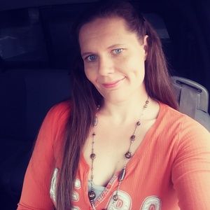 Meet your Posher, Virginia